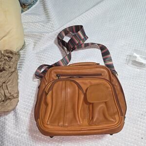 VINTAGE CLAIRE CHASE LEATHER MENS UNISEX TRAVEL CROSSBODY CARRYALL BAG